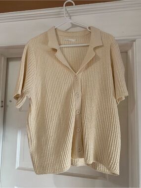 Oak and Fort Cream Short-Sleeve Button Front Knit Top